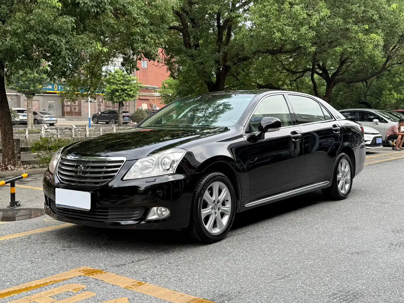 Toyota Crown 2010 3.0L Royal Saloon VIP
