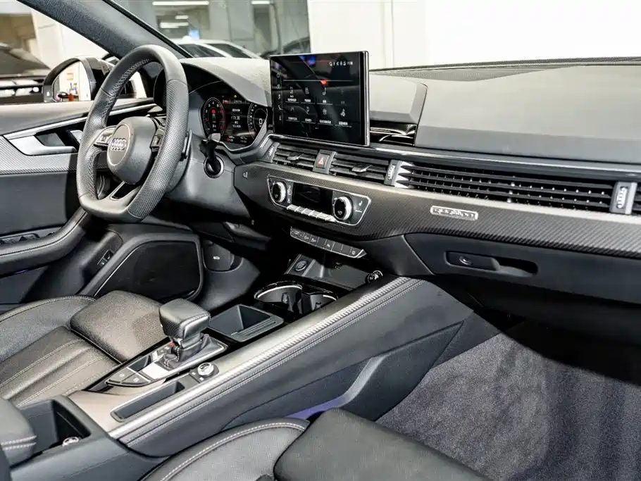 Audi A4L 2024 40 TFSI quattro RS Kit Speed Edition фото 18