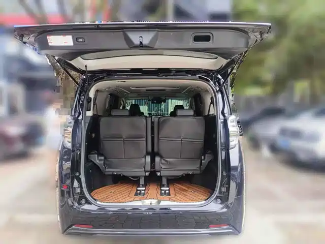 Toyota Vellfire 2020 Twin Engine 2.5L HV Luxury Edition — фото 4