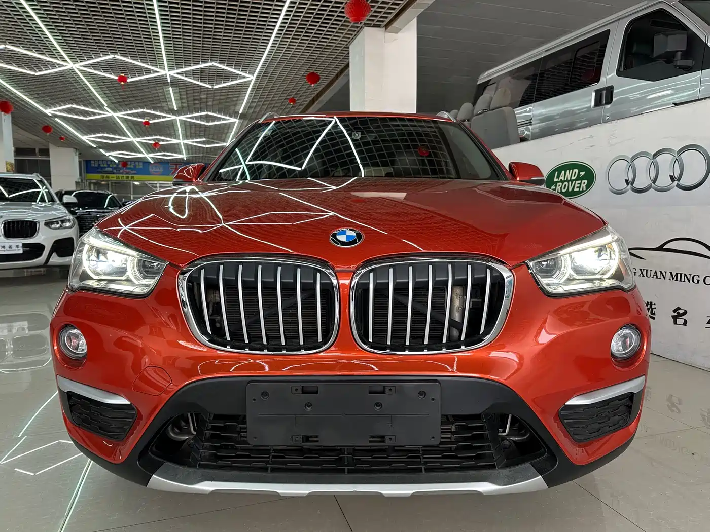 BMW X1 2018 sDrive18Li Premium Model фото 4