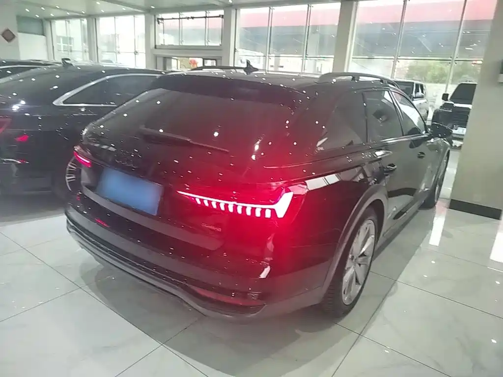 Audi A6 (Import) 2023 2022 allroad quattro Explorer 55 TFSI Premium Off-road