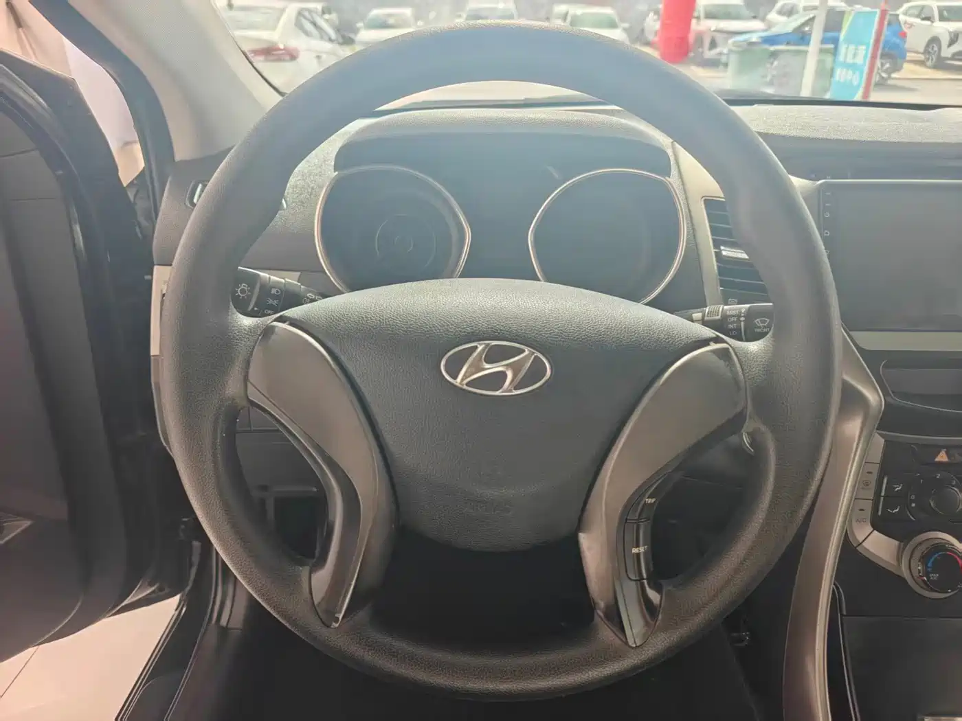 Hyundai Langdong 2013 2012 1.6L Manual Leading