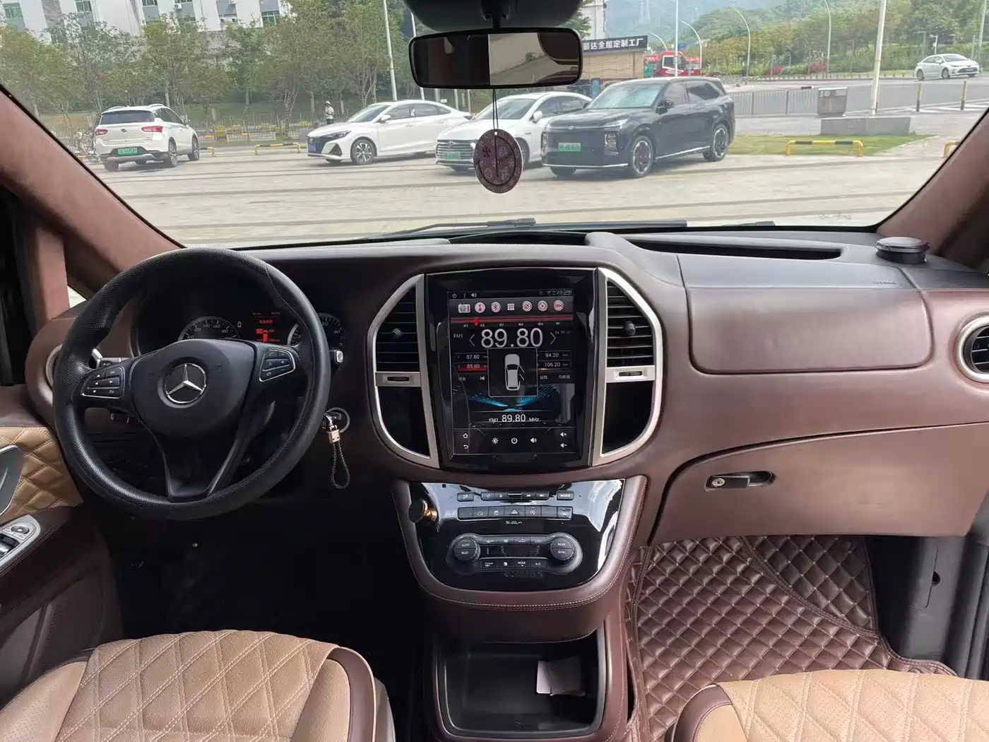 Mercedes-Benz Vito 2018 2.0T Business Edition China VI фото 8