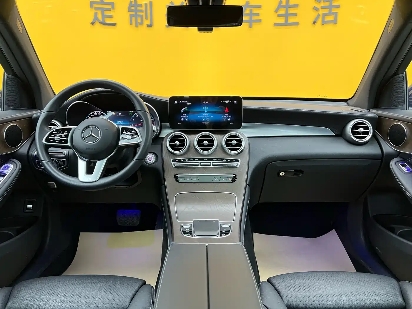 Mercedes-Benz GLC 2020 Facelift GLC 260 L 4MATIC Luxury фото 13