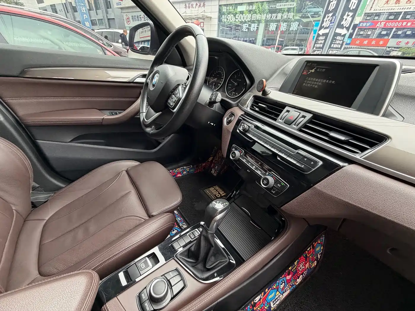 BMW X1 2018 sDrive18Li Premium Model фото 13