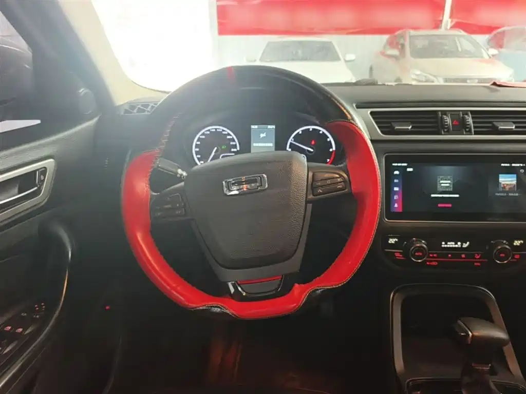 Qoros 5 2020 2019 1.6T Automatic Zhiyun Internet (AliOS) Premium Edition