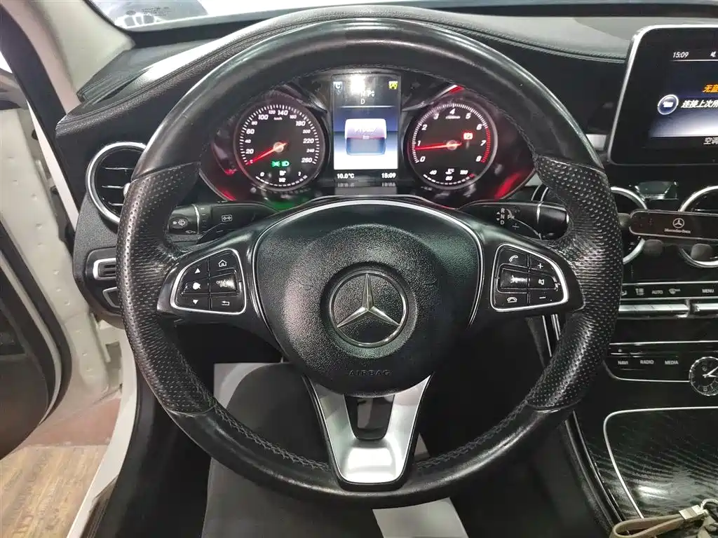 Mercedes-Benz C-Class 2017 C 180 L Sport фото 11
