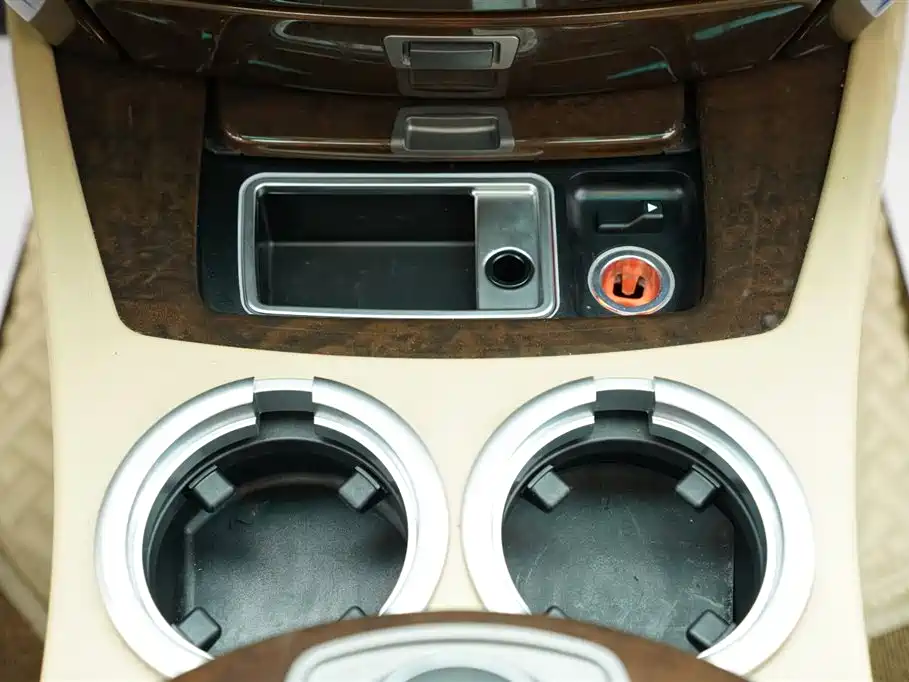 BMW 7 Series 2008 Model 730Li Leading фото 17
