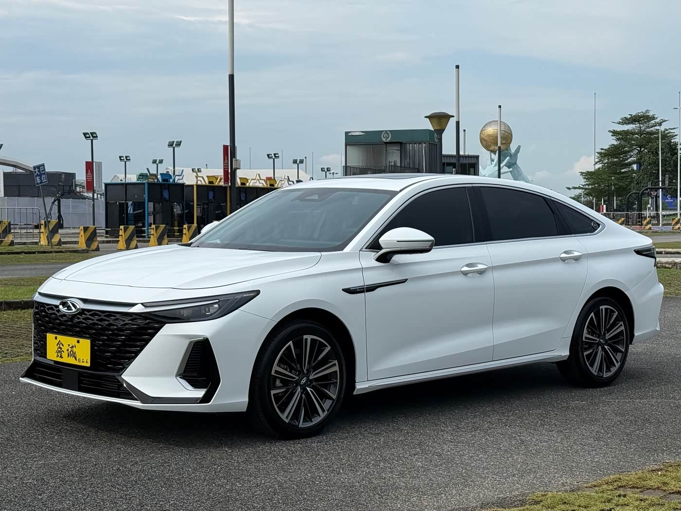 Chery Arrizo 8