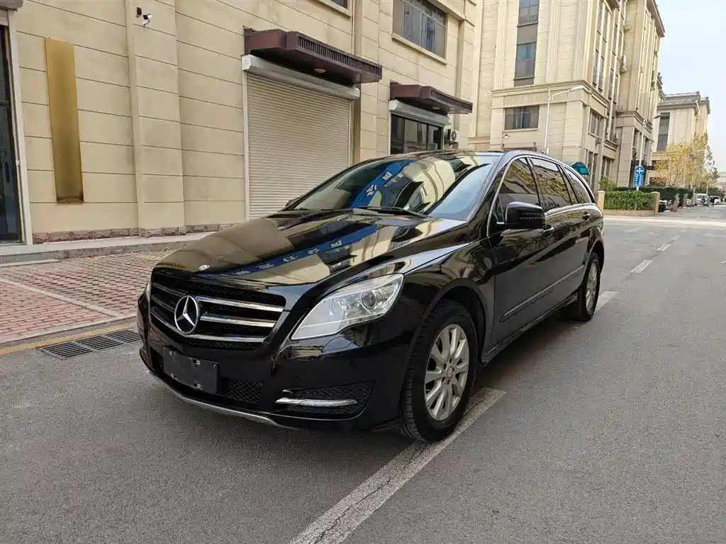 Mercedes-Benz R-Class 2017 R 320 4MATIC Business Collector's Edition фото 2