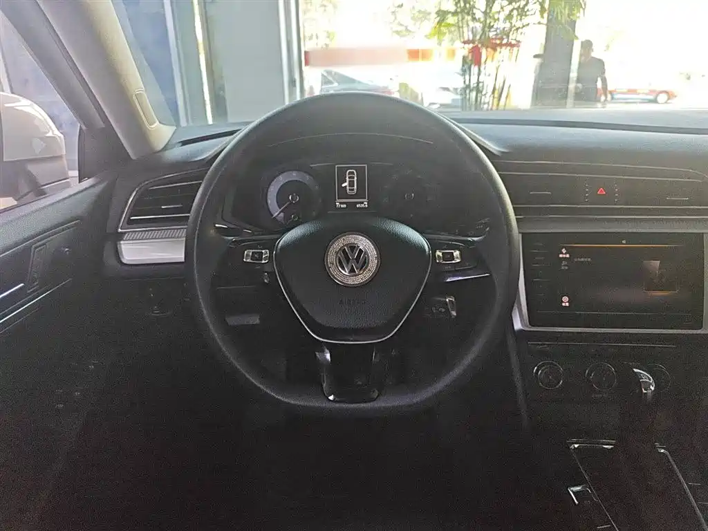 Volkswagen Lamando 2021 230TSI DSG Fashion Edition фото 8