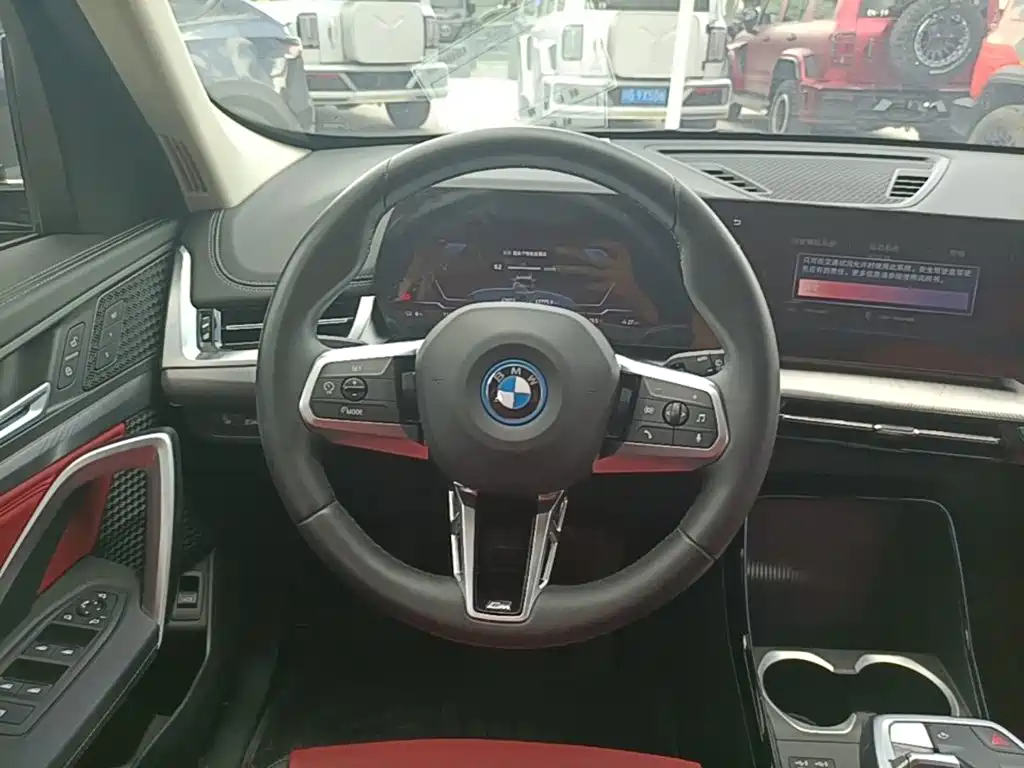 BMW iX1 2024 2023 eDrive25L M Sport Package