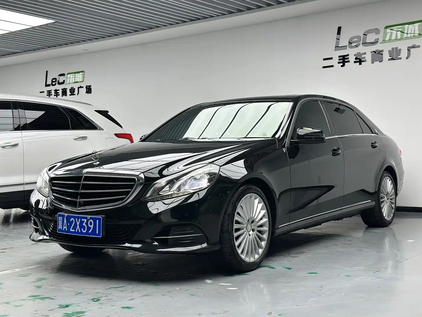 Mercedes-Benz E-Class 2015 E 200 L