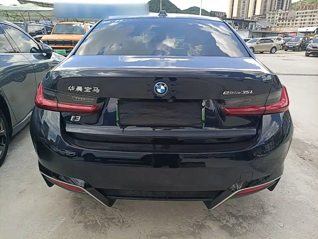 Фото 6 - BMW i3