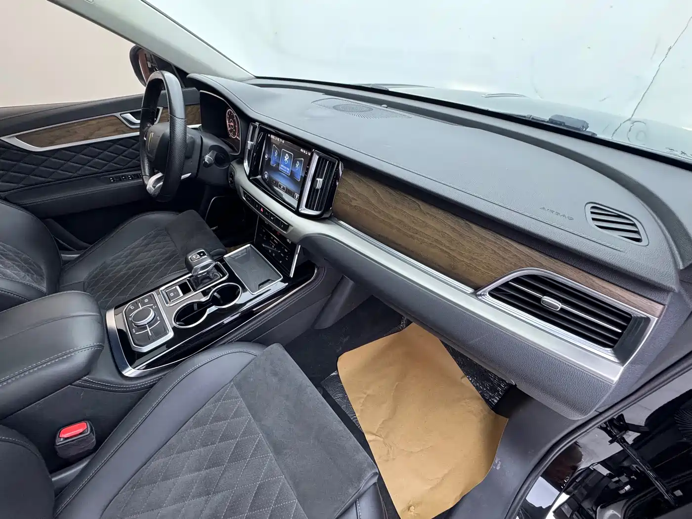 Hongqi HS7 2022 2021 2.0T DCT FWD Smart Connect Qi Xiang Edition
