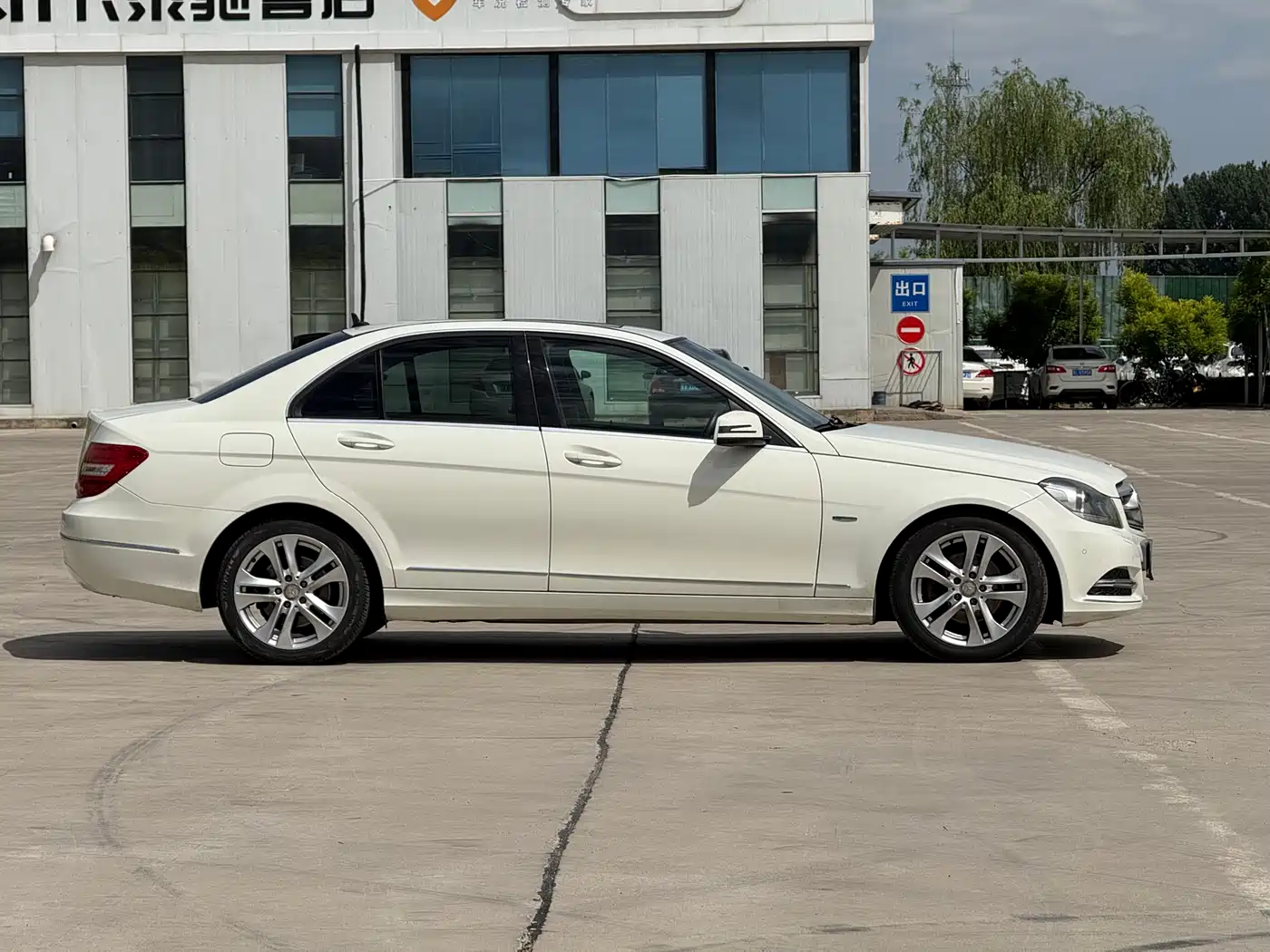 Mercedes-Benz C-Class 2011 C 200 CGI Fashion фото 8