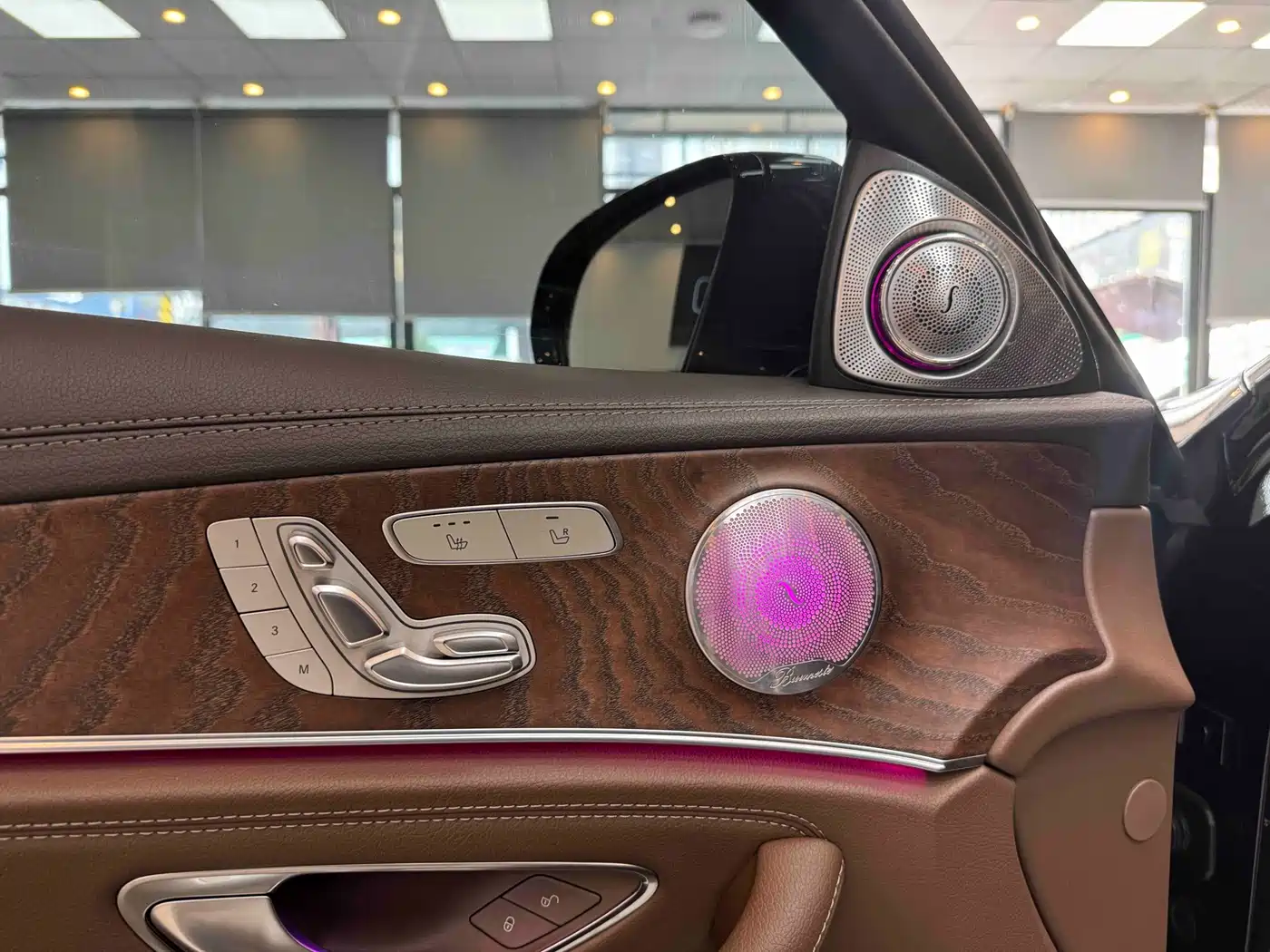 Mercedes-Benz E-Class 2023 E 300 L Fashion фото 7