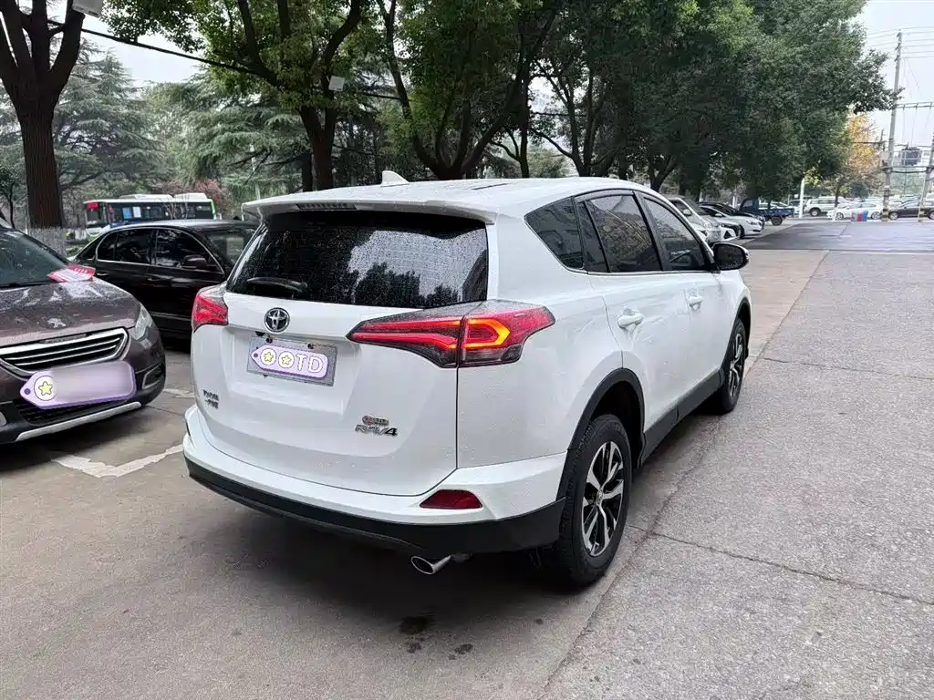 Toyota RAV4 Rongfang 2019 2.0L CVT 2WD Urban Edition China VI фото 27