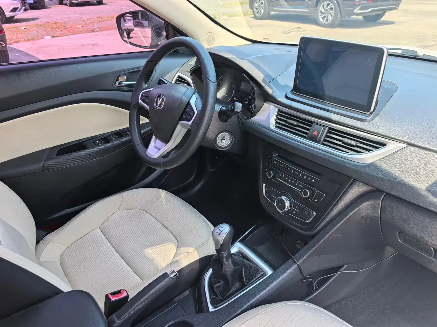 Changan Yuexiang V7 2017 2016 1.6L Manual Le Xiang (China IV)