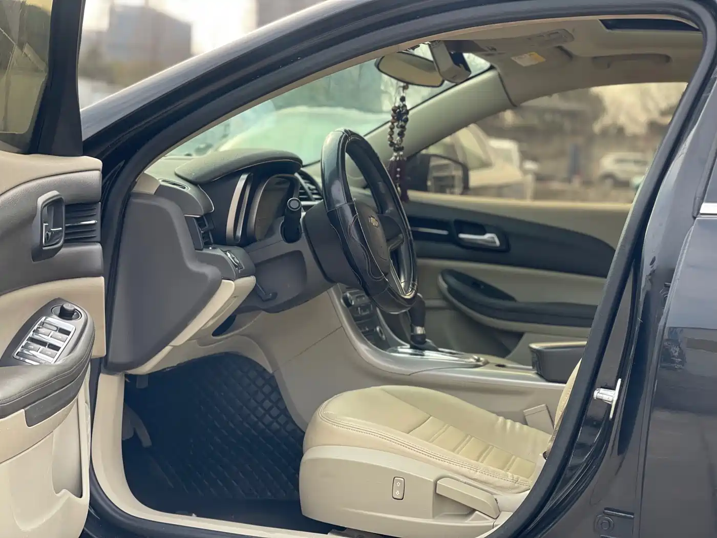 Chevrolet Malibu 2012 2.0L Automatic Comfort Edition фото 5