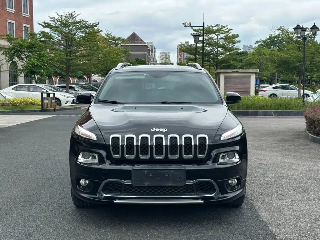Jeep Cherokee 2018 2017 2.0L Superior Edition