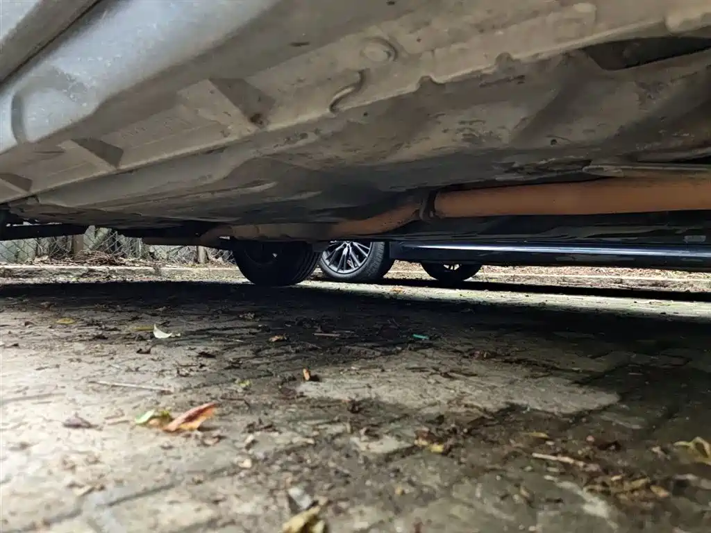 Subaru Outback 2015 2.5i Luxury Navigation Edition фото 16