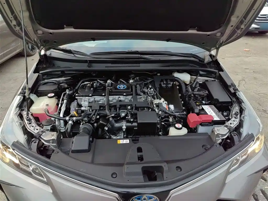 Toyota Corolla 2021 Hybrid 1.8L E-CVT Pioneer Edition фото 10