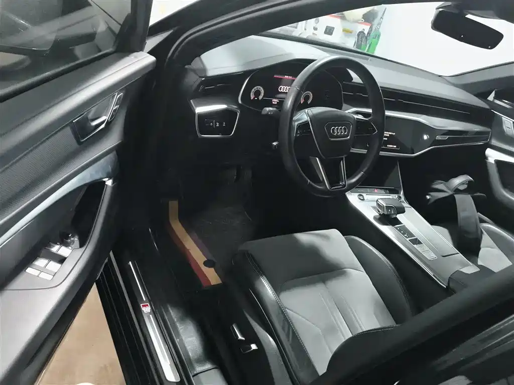 Audi A6L 2023 Facelift 45 TFSI Premium Dynamic фото 16