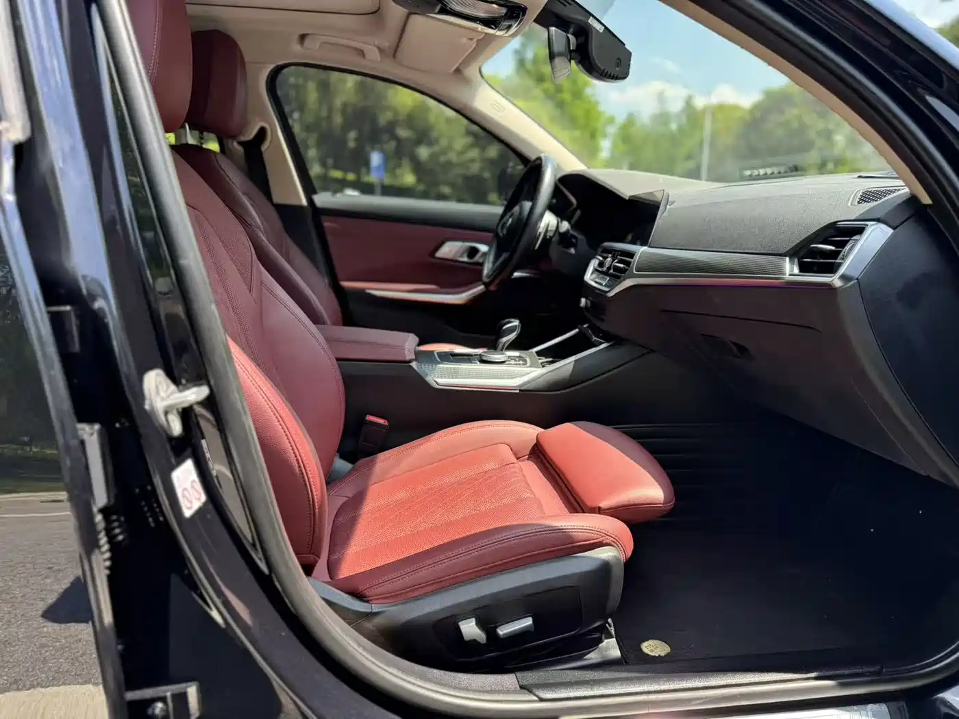BMW 3 Series 2022 325Li M Sport Shadow Edition фото 7