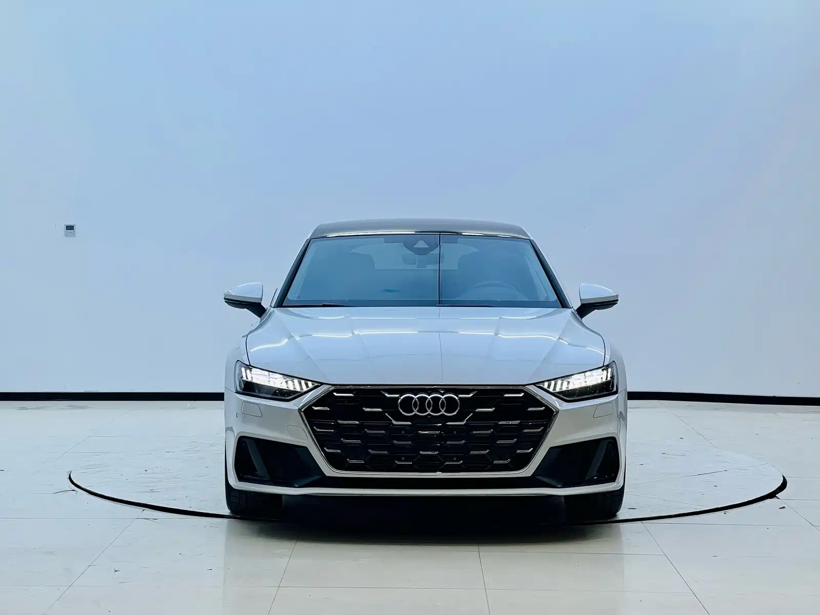 Фото 2 - Audi A7