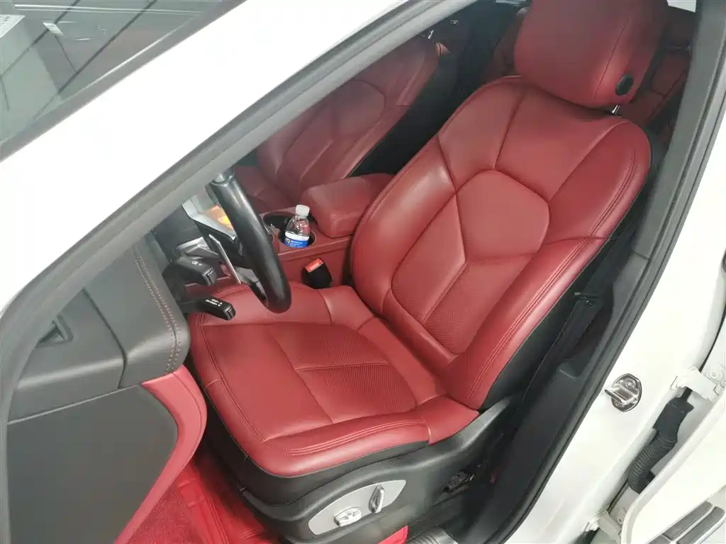 Porsche Macan 2017 Macan 2.0T фото 12