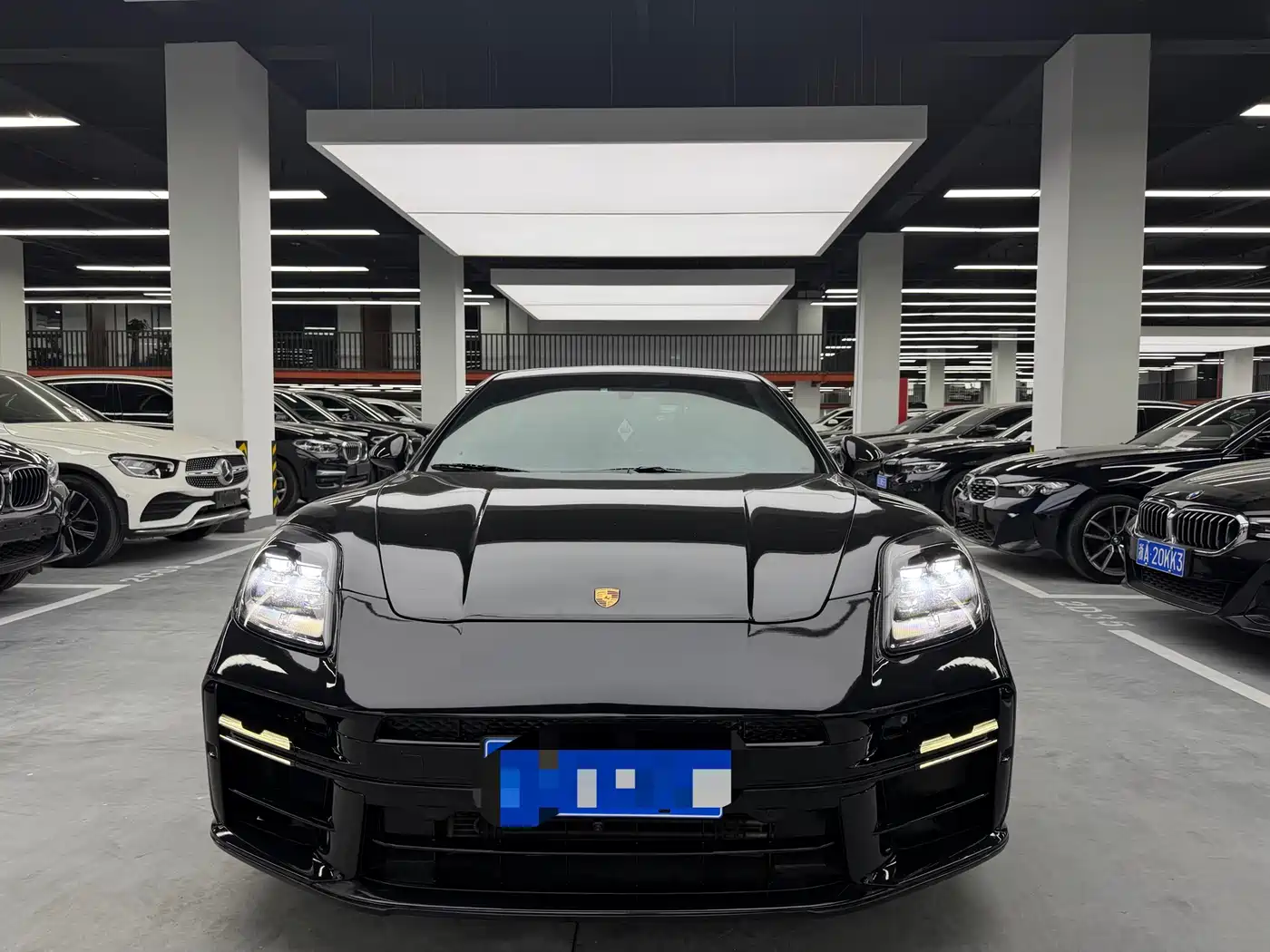 Porsche Panamera 2010 Panamera 4 3.6L фото 2