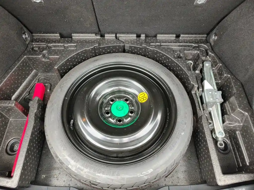 Toyota IZOA 2020 2.0L Yi Chi Edition фото 9