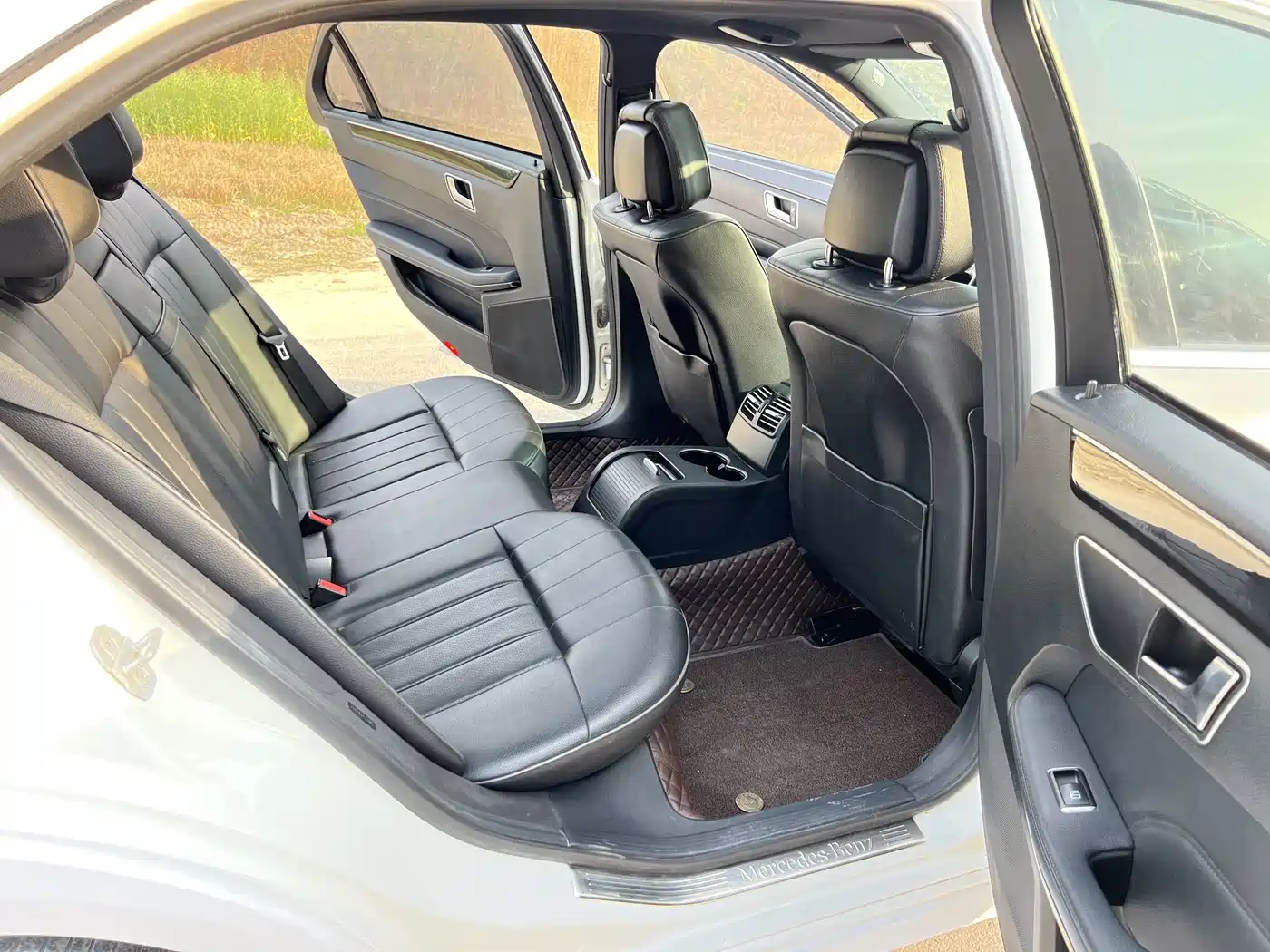 Mercedes-Benz E-Class 2015 Facelift E 180 L фото 17