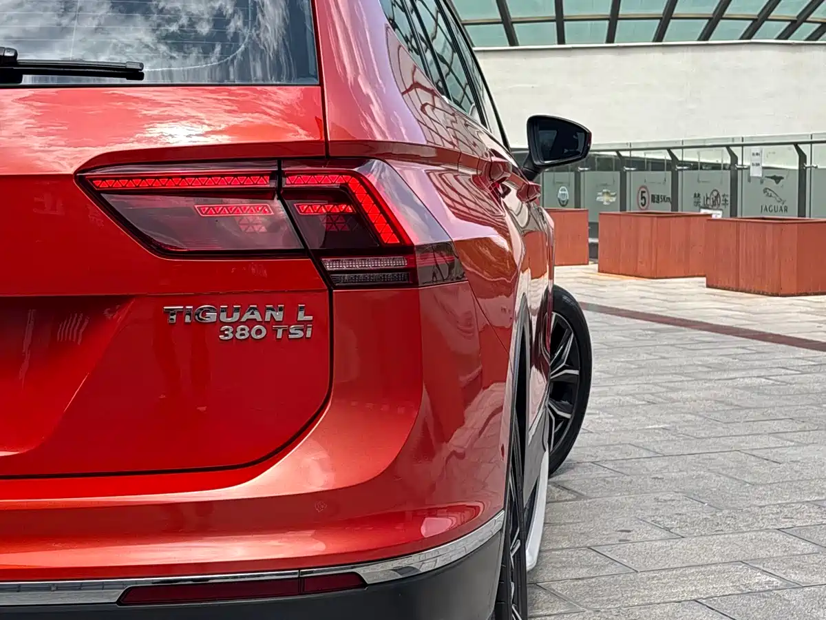 Volkswagen Tiguan L 2017 380TSI Automatic 4WD Ultimate Flagship Edition фото 10