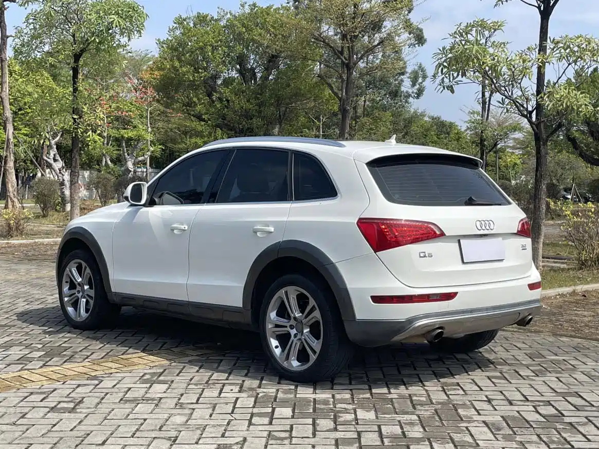 Audi Q5 (Import) 2011 2010 3.2FSI Sport