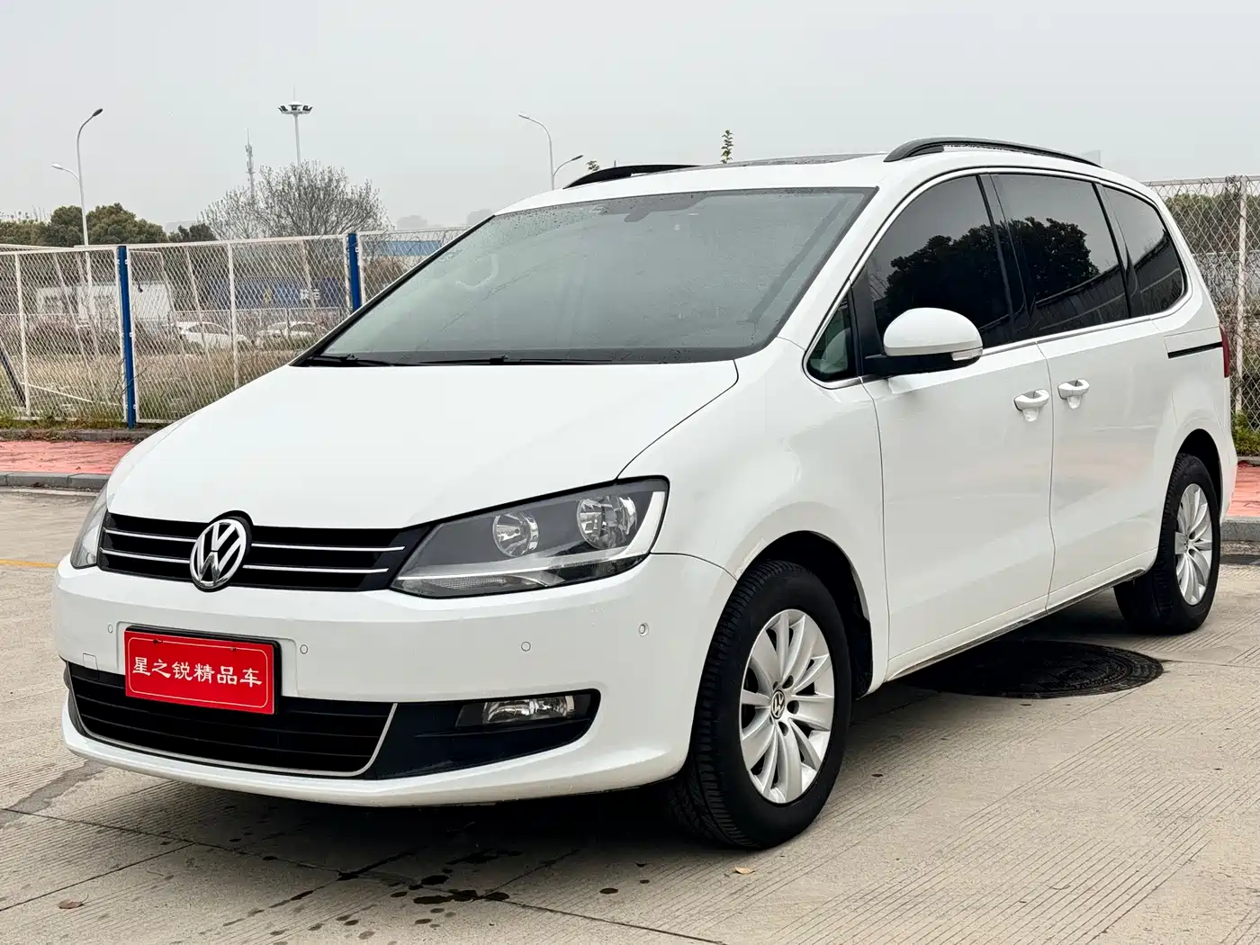 Volkswagen Sharan 2015 1.8TSI Comfort