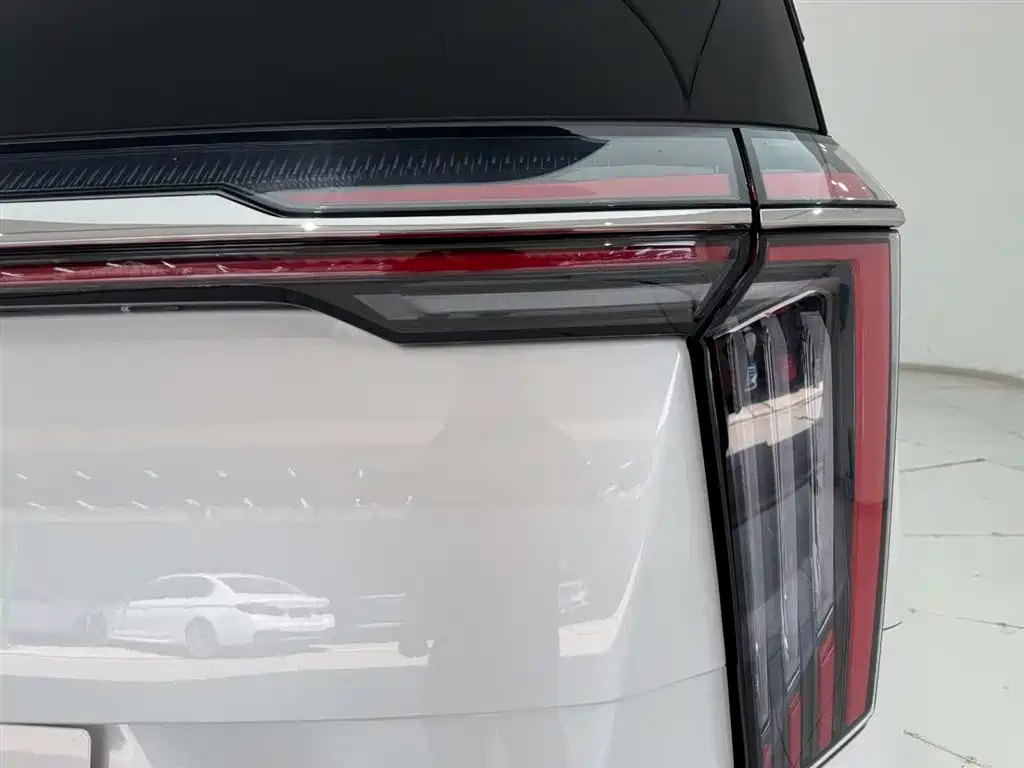 GAC Trumpchi Trumpchi M8 2023 Model Master Series 400T Flagship Edition фото 10