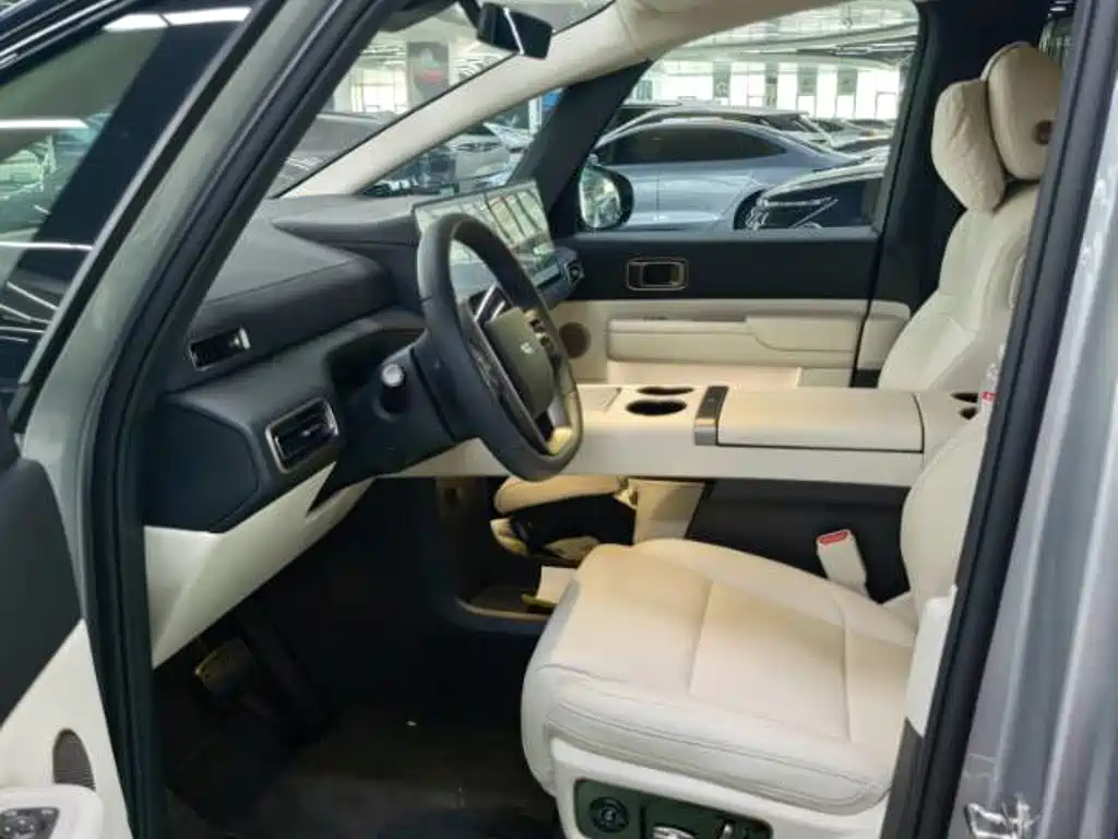 Li Auto MEGA 2026 2025 Model Home Family Special Edition