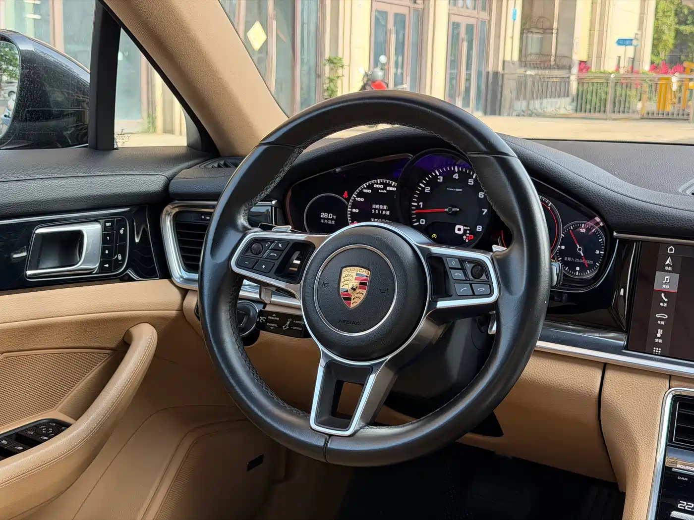 Porsche Panamera 2017 Panamera 3.0T фото 21