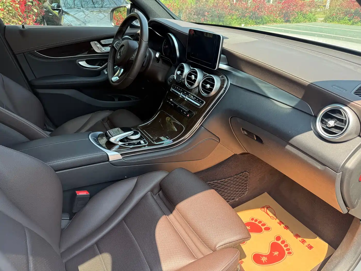 Mercedes-Benz GLC 2019 GLC 260 L 4MATIC Luxury фото 9