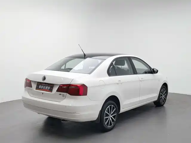 Volkswagen Jetta 2016 1.6L 25th Anniversary Edition — фото 2