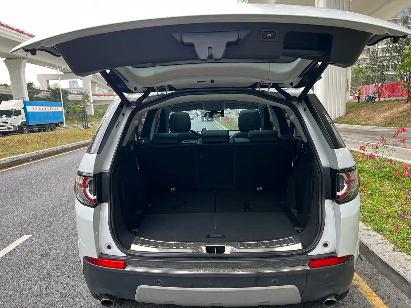 Land Rover Discovery Sport 2016 2.0T HSE фото 9