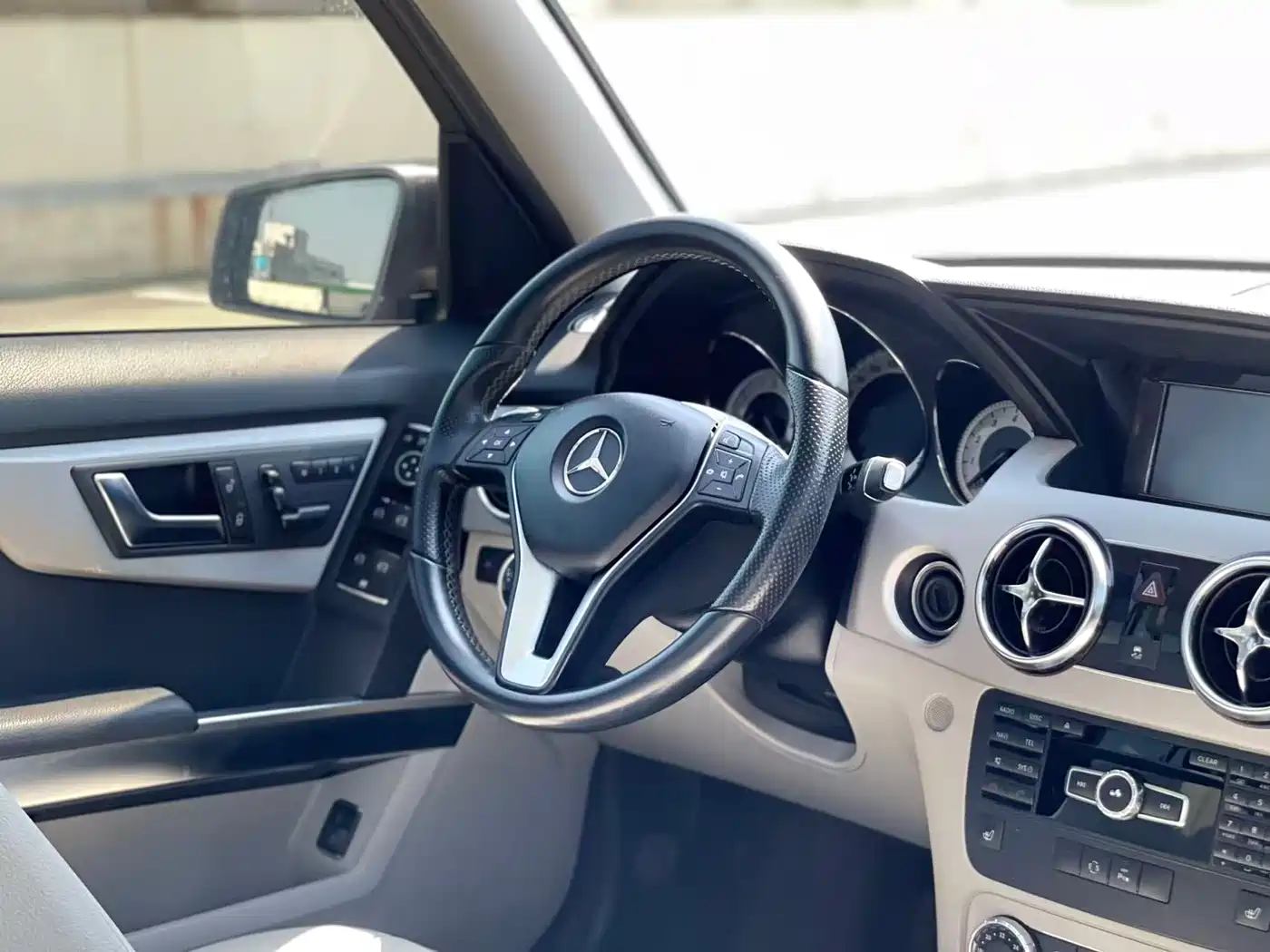 Mercedes-Benz GLK-Class 2013 GLK 300 4MATIC Dynamic Sunroof фото 21