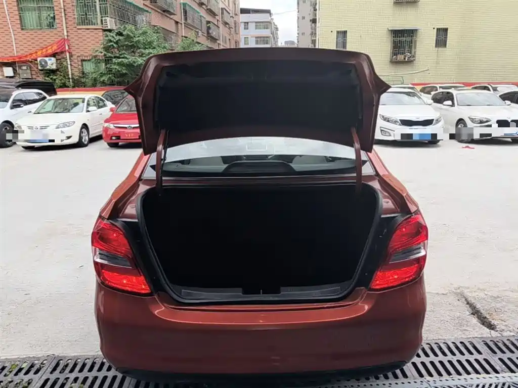 Chevrolet Aveo 2014 Sedan 1.4SL AT Fashion Edition фото 19