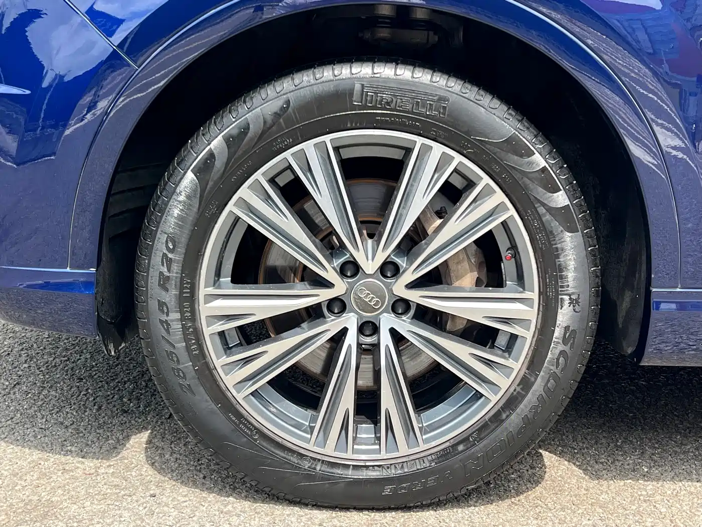 AUDI Q7
