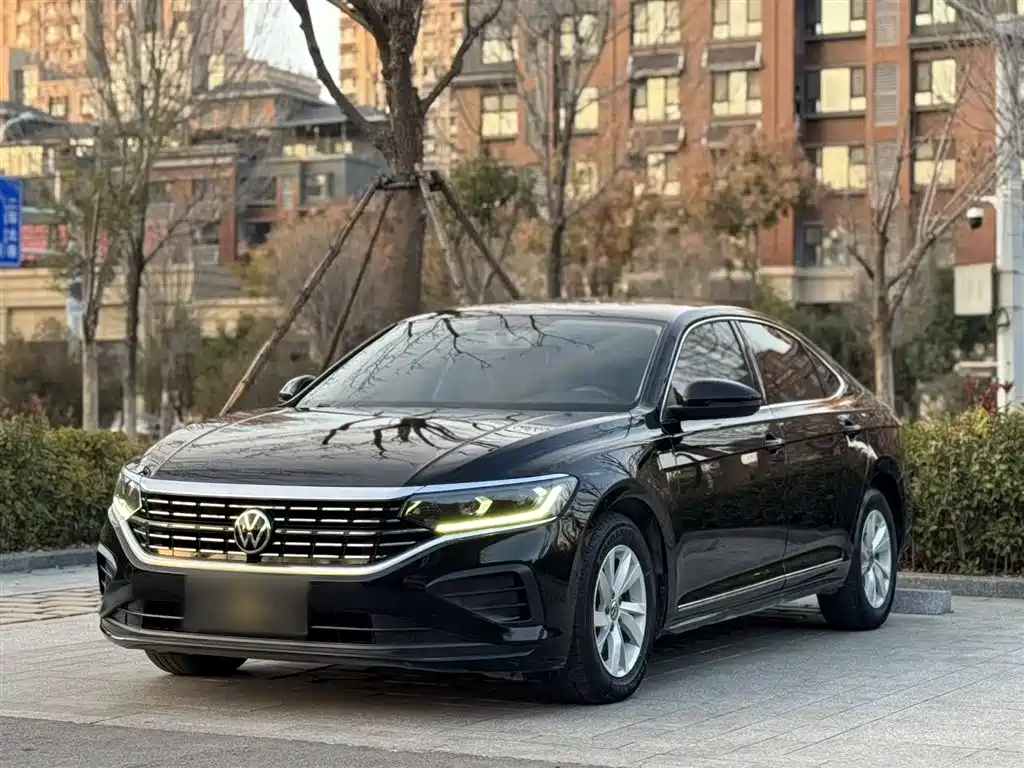 Volkswagen Passat 2022 280TSI Business Edition фото 2