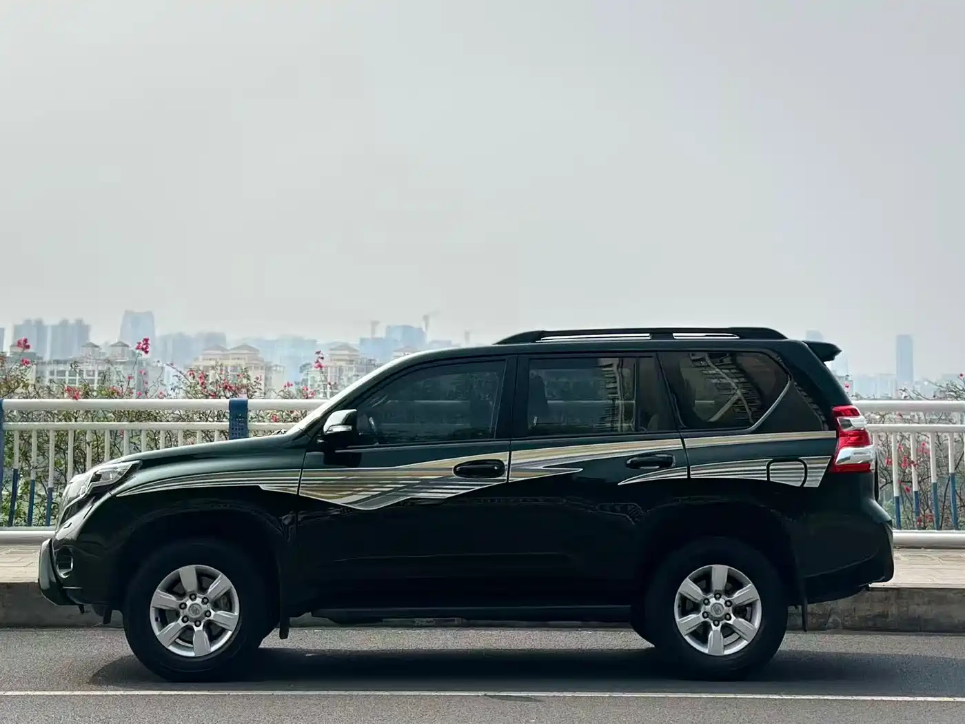 Toyota Prado 2016 2.7L Auto Luxury Edition фото 5