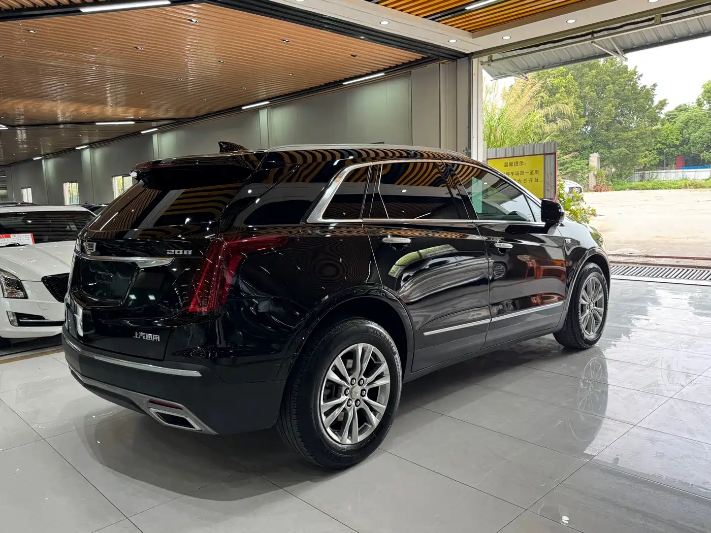 CADILLAC XT5