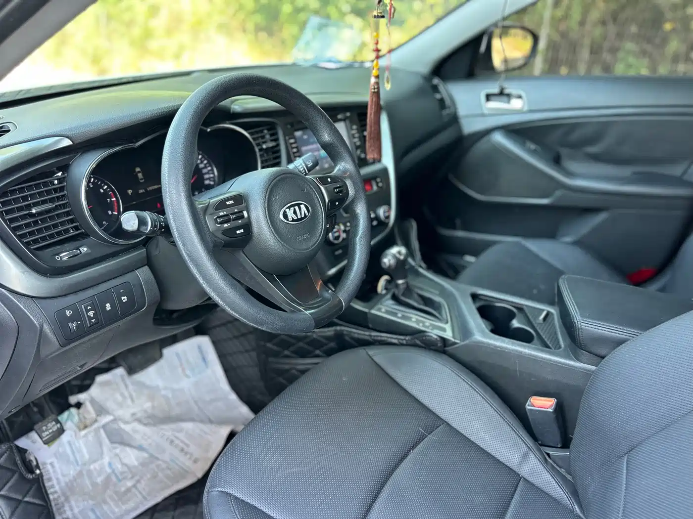 Photo 8 - Kia K5
